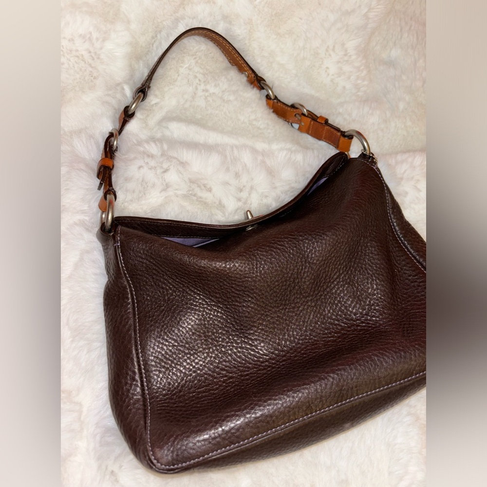 Pebbled leather chelsea Coach tan/brown & lavendar turn lock saddle bag!